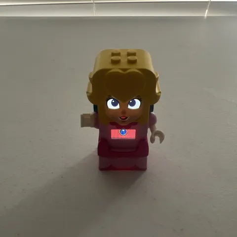 LEGO Super Mario Interactive Princess Peach 3.5" Figure #71403