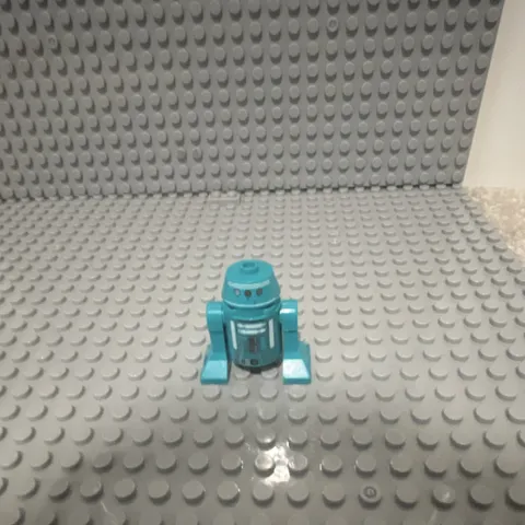 LEGO Star Wars Astromech Droid Minifigure Light Blue/Teal Plastic