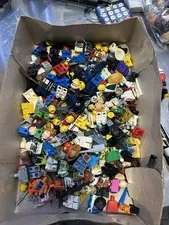 LEGO Bulk Lot Damaged / Unbranded Minifigure Parts READ DESCRIPTION #1