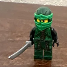 LEGO NINJAGO Green Ninja Minifigure with Sword Accessory