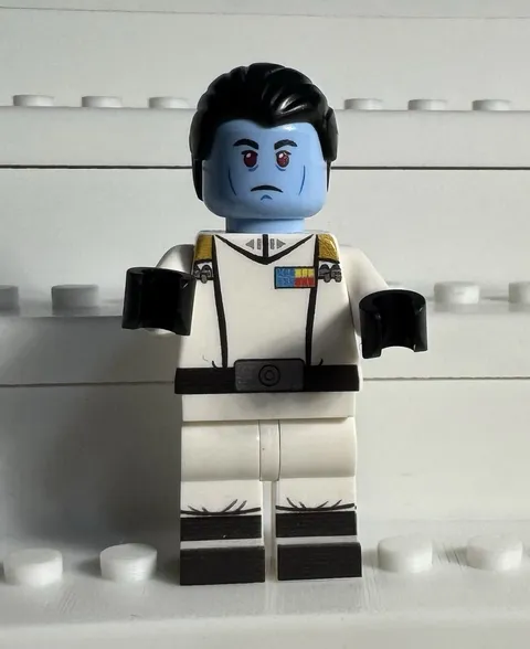 Brickluv Custom Printed LEGO Star Wars Grand Admiral Thrawn Minifigure