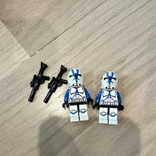 LEGO Star Wars 501st Legion Clone Trooper Lot of 2 Minifigures w Blasters