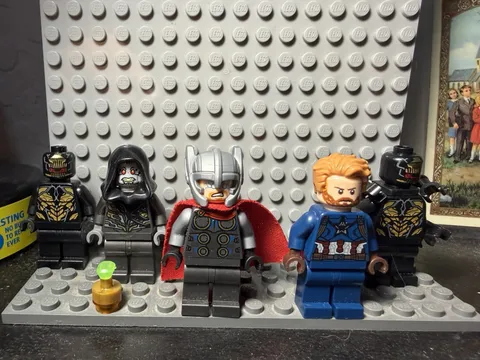 lego marvel super heroes minifigures lot of 5 thor, captain america, and more