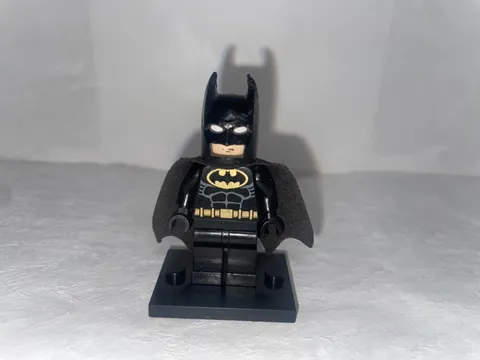 LEGO DC Batman Minifigure 7785 Arkham Asylum 2006 - Very Rough Condition