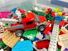 LEGO Bulk Lot 5 lbs - Includes 1 Minifig, 1 Alligator, and 1 Truck