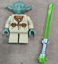 Lego Star Wars Yoda Minifigure 