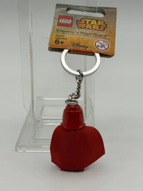 LEGO Star Wars Emperor’s  Royal Guard Minifigure Keychain 853450 New With Tags