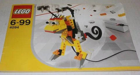 LEGO BOOK 6-99 4094 The instruction booklet for the 2003 Lego Inventor