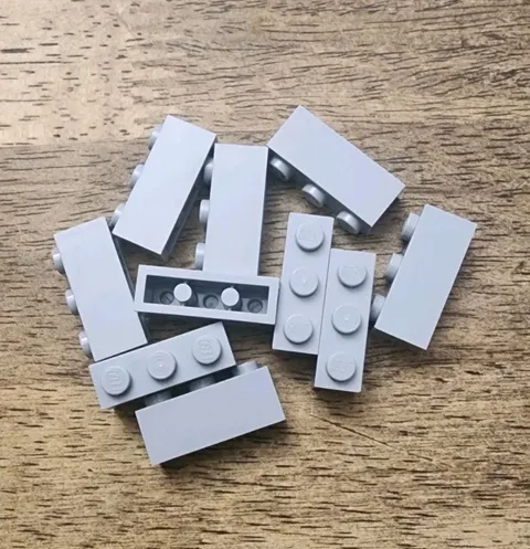 LEGO Light Bluish Gray Brick 1 X 3. QTY 10. Part No. 3622. 