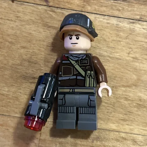 1x Lego Minifigur Star Wars Rogue One Rebel Trooper Helm 75164 27137pb01 sw0805