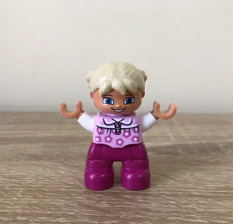 Duplo lego Waitress girl Cafe Restaurant Figure pink top & pants Toy Replacement