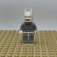 Lego Sh0047 Super Heroes Arctic Batman Minifigure 2013