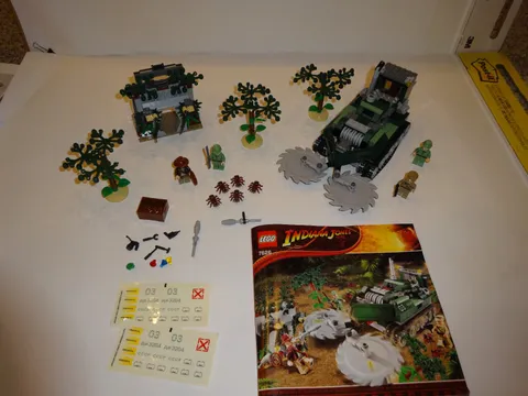 Lego 7626 Indiana Jones Jungle Cutter Retired: complete with manual.
