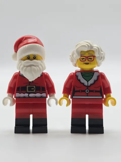 Santa Claus and Mrs. Claus LEGO Minifigures