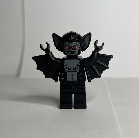 LEGO Monster Fighters Black Bat Monster/ Manbat Minifigure