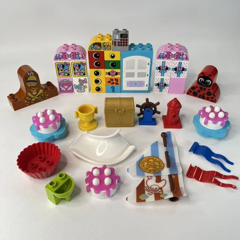 Lego Duplo Over 40 Specialty & Printed Bricks Blocks Replacement Parts Lot