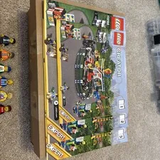 LEGO 10244 Fairground Mixer Complete Set