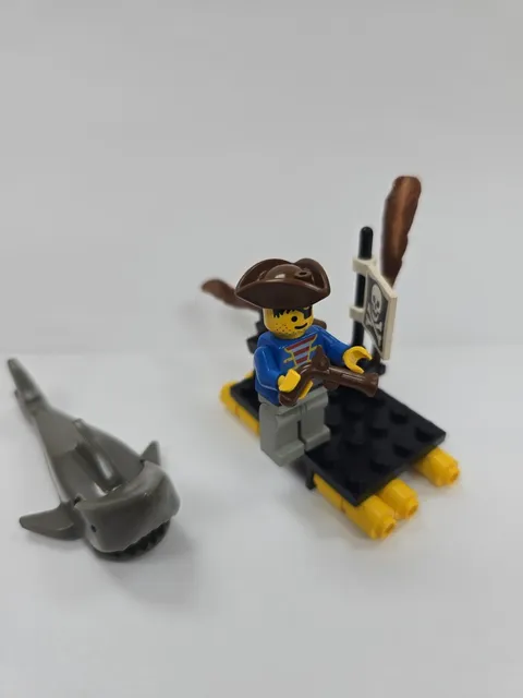 LEGO Pirates: Renegade's Raft (6234) Incomplete Needs Replacement Parts
