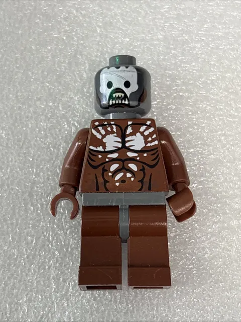 LEGO Lord of the Rings URUK-HAI BERSERKER from Battle of Helm's Deep 9474