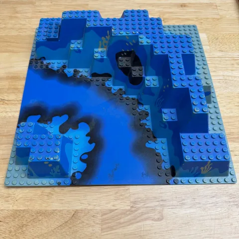LEGO Aquazone 6195 Neptune Discovery Lab 6024px1 Baseplate Raised 32x32 Blue