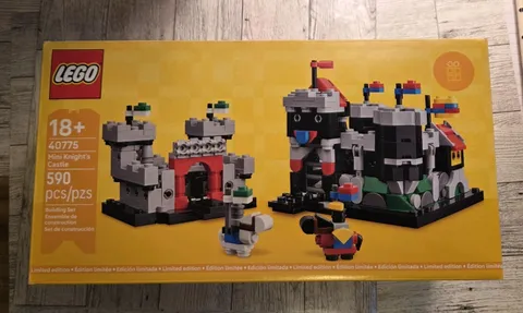 LEGO Mini Knight’s Castle (40775)  Ages 18+ 590 Piece Limited Edition New 