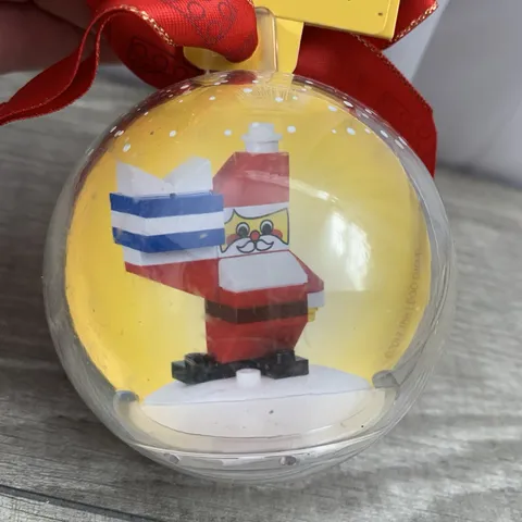 Lego Set Christmas Santa Holiday Bauble 850850 2013 NEW