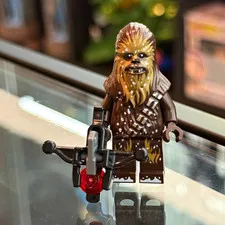 LEGO Star Wars Chewbacca Minifigure w/ Weapon Accessory 75322