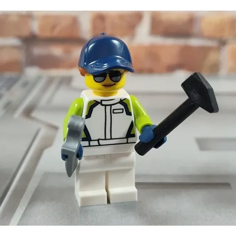 Lego Car Mechanic Girl Woman Minifig with Wrench & Hammer City Set 60322