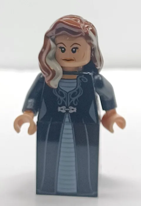 Lego Narcissa Malfoy Minifigure hp126 4865 Harry Potter Rare Retired HTF