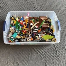 10 Pound Tub Of Legos bricks pieces Mini Figures🦵🅾️🔥
