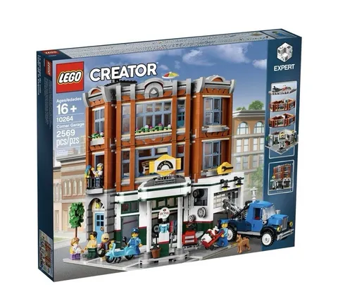 LEGO CREATOR: Assembly Square (10255)- Brand New In Factory Sealed Box