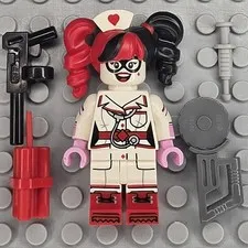 Lego DC Super Heroes Collectible Minifigure  COLTLBM13 Nurse Harley Quinn