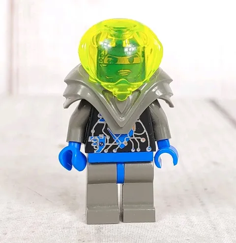 Lego Insectoids sp026 Zotaxian Alien Female Minifigure - Sharp UFO Gypsy Moth
