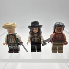 LEGO Pirates Caribbean Angelica, Chef, Pirate  4195 Queen Anne's Revenge Minifig