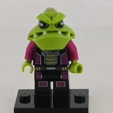 Lego Mini Figure Alien Conquest Alien Warrior 
