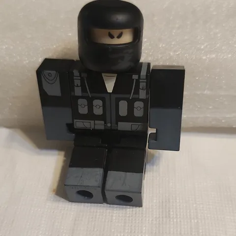 LEGO Roblox Minifigure Black & Gray Block-Style Plastic Figure