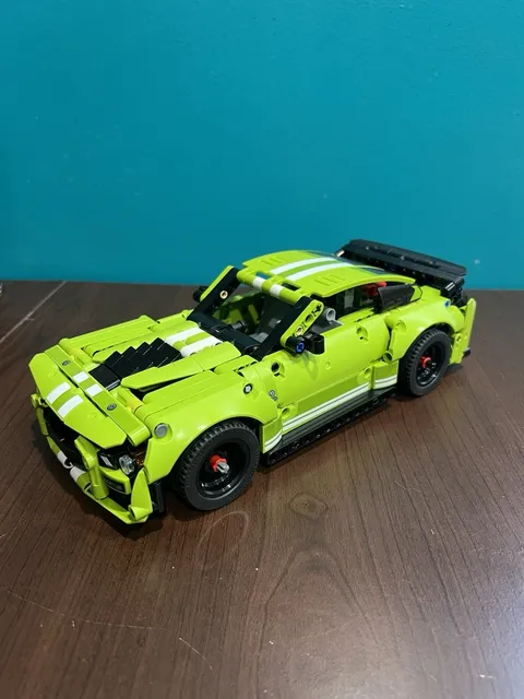 LEGO Technic Ford Mustang Shelby GT500 #42138 - Retired LEGO Set w/ Manual