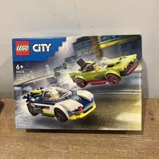 LEGO CITY POLICE CAR AND MUSCLE CAR CHASE 60415 - 213 PIECES BRAND NEW IN BOX