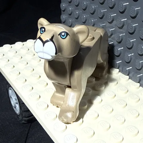Lego Animals: Mountain Lion Dark Tan Lioness - City Zoo Large Cat
