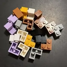 Lot Of 20 LEGO Parts 2357 Brick 2x2 Corner