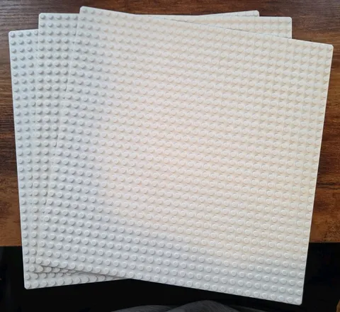 LEGO 32x32 Baseplates White