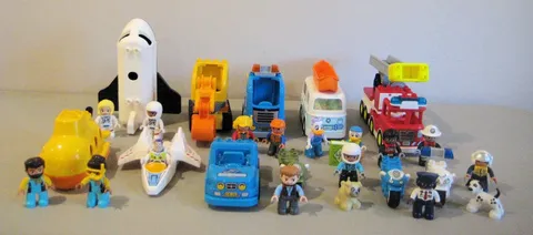 Lego Duplo Lot Vehicles & Figures Fire Truck Construction Van Sub Parts & Pieces