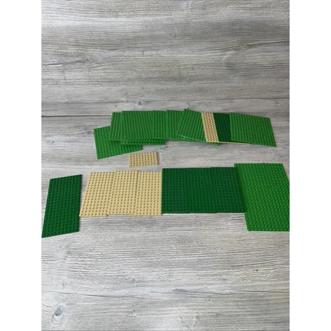 Lego Bright Green Thin 5" x 5” - Lot Of 11 3 Green 2.5”x5” + Others
