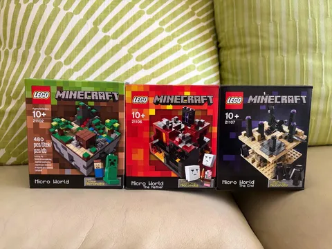LEGO Minecraft Micro World 21102, 21106 & 21106  Set Bundle