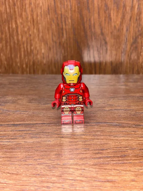 LEGO Minifigure Iron Man with Silver Hexagon on Chest sh612 Marvel D12