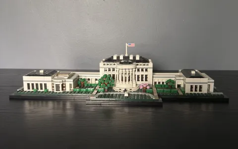 LEGO 21054 The White House Architecture 1483pc Retired Set, No Box