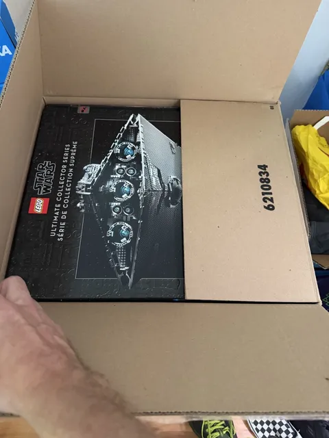 LEGO Star Wars: Imperial Star Destroyer (75252) - NEW IN ORIGINAL LEGO SHIPPING