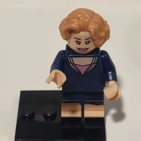 LEGO Queenie Goldstein Minifigure Harry Potter Series 1 Complete 71022 CMF