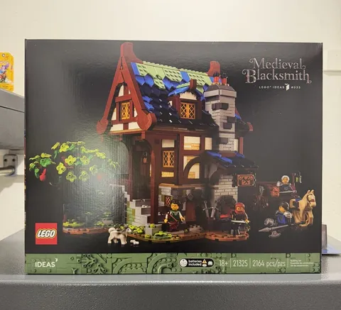 LEGO Ideas: Medieval Blacksmith (21325) - RETIRED NEW IN BOX