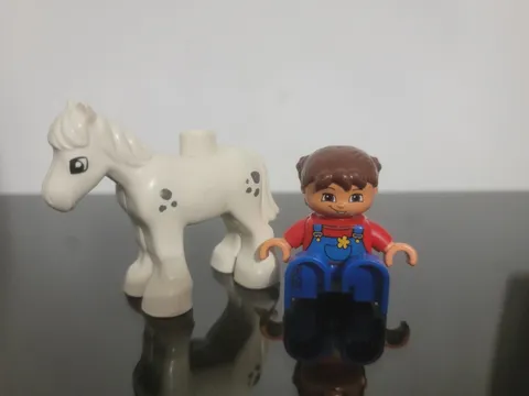 Lego Duplo Animal MInifigure Farm Horse White Black Spots w/ Girl Figure
